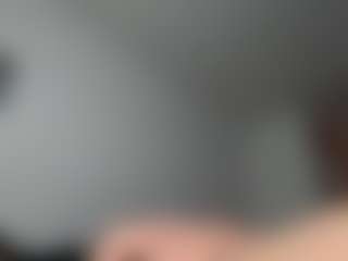 Realwetpussy32's Live Sex Cam Show