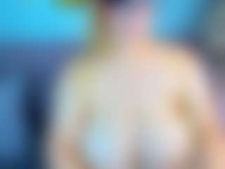 Live cam show with Salmaboob - Domination on wildcum.com