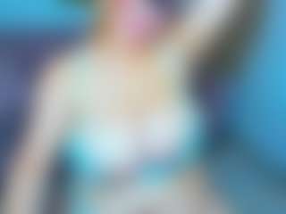 Live cam show with Salmaboob - Mistress on Latina Girls