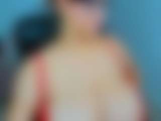Live cam show with Salmaboob - Big Tits on Uber Horny