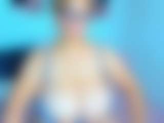 Live-camshow met Salmaboob - Role Play op Camsoda