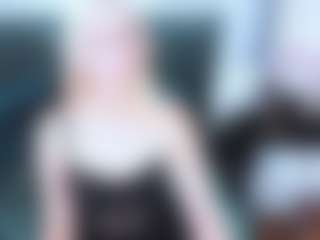 Live cam show with CatrinGood - Strip on Fit Hotties