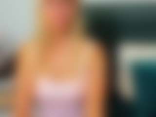 Live cam show with CatrinGood - Pantyhose on Hubzter Live