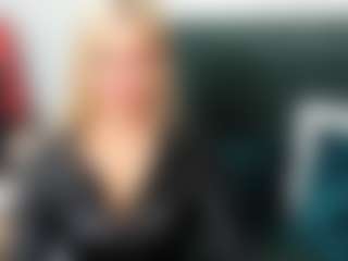 Live cam show with CatrinGood - Cute on StripNow
