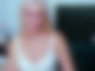 Live cam show with CatrinGood - Bdsm Young Adult on Camiplay Live