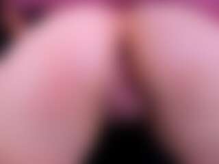 KristalSky69's Live Sex Cam Show