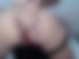 Live cam show with RubySweet1 - Bedroom Mature on Camsoda