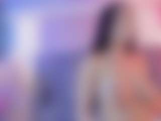 AlannaGil's Live Sex Cam Show