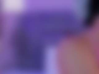 AlannaGil's Live Sex Cam Show