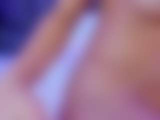 Live cam show with AlannaGil - Normal on dropp.cam