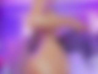 AlannaGil's Live Sex Cam Show