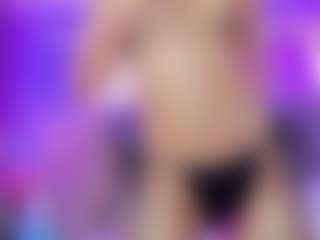 AlannaGil's Live Sex Cam Show