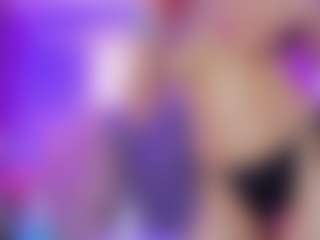 AlannaGil's Live Sex Cam Show