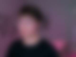 Live cam show with kyleberry1 - Bedroom on madthumbs