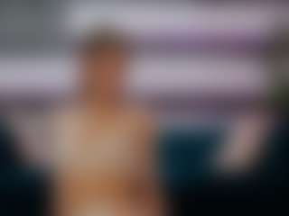 Live cam show with SexyCelline - Average on Fling VIP Chat