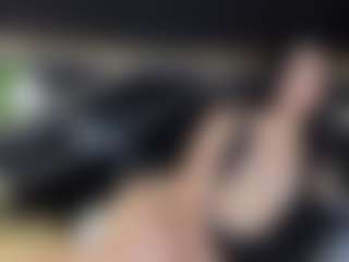 Live cam show with DaniMariin - Handjob on Fling VIP Chat