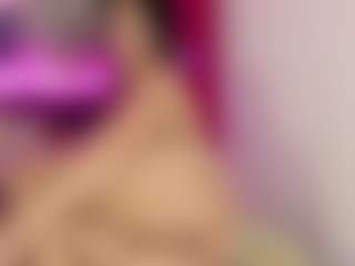 Live cam show with mafer-ll - Tease on Camsoda
