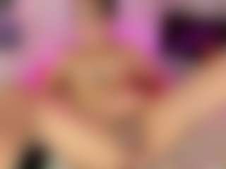 Live cam show with mafer-ll - Tease on CSO-WL