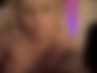 Reginaselene's Live Sex Cam Show