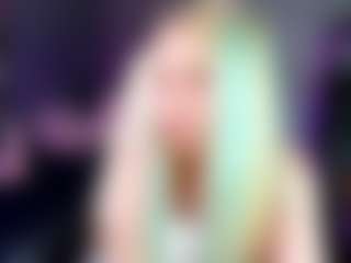 Live cam show with VivieSunn - Average on liverealitysex.com