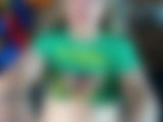 Danna38topless MILF webcam performer live streaming