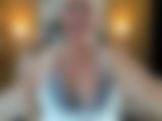 Live cam show with Danna38topless - Ass Bouncing on https://playwithruby.com