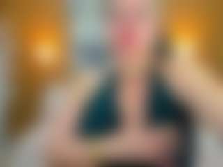 Live cam show with Danna38topless - Facial Piercings on studioflirtlive.com