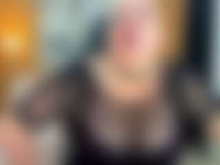 Live cam show with Danna38topless - Asian Granny on Uber Horny