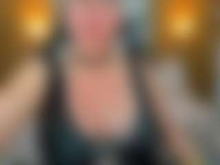 Danna38topless's Live Sex Cam Show