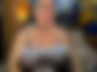 Danna38topless's Live Sex Cam Show