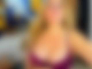 Danna38topless's Live Sex Cam Show