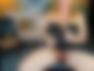 Danna38topless's Live Sex Cam Show