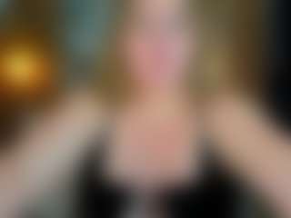 Live cam show with Danna38topless - Deepthroat on livesuperchat.net