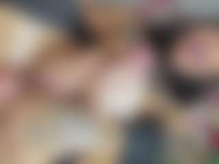 KhelanyTs1's Live Sex Cam Show