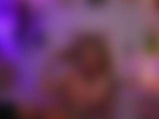 Live cam show with curlynatashaa - Squirt Blonde Hair on Gym Cam Girls