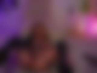 Live cam show with curlynatashaa - Squirt on Camsoda