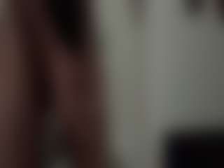 marcelle21818's Live Sex Cam Show
