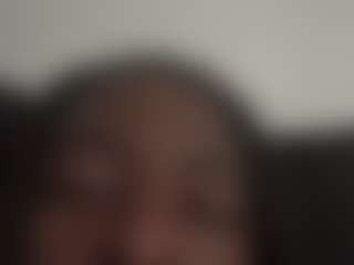 marcelle21818's Live Sex Cam Show