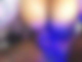 Live cam show with RoosV - Gray Eyes on Gym Cam Girls