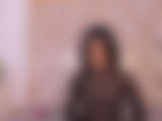 Live cam show with angelkyraasm - Deepthroat on eurowanks.com