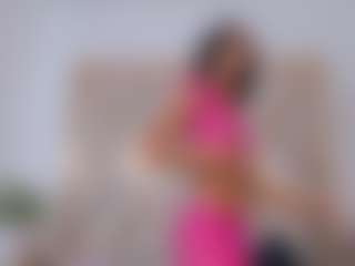 Live cam show with angelkyraasm - Skinny on Camsoda