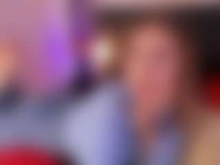 Live cam show with Coral Smith - Red Hair on hotwifechat.live