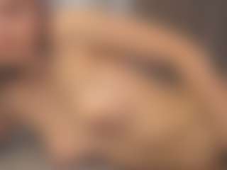 Live cam show with SuanneDano - Gray Eyes on SinfulBabes