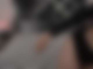 Live cam show with AlinaLemon - Blue Eyes on Dolls Live