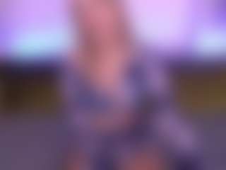 Live cam show with AlinaLemon - Blue Eyes on Camsoda