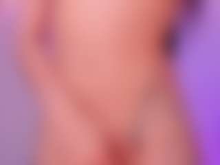 Live cam show with BellaConnor - Thin on SpankPalCams