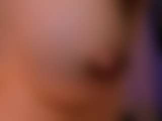 Cam Show en direct de BellaConnor