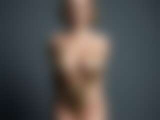 Clara 878's Live Sex Cam Show