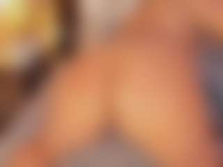 Live cam show with Lizz Carter - Ice on camwithhim.com