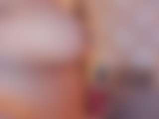 Live cam show with Lizz Carter - Oil on livesuperchat.net